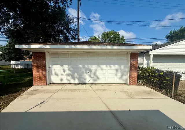 Photo 3 of Sale Pending at 14466 Irene St, Southgate, MI 48195 1950 | MLS# 61023837 | Listing updated on 2026-09-04
