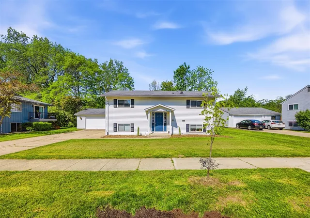 Homes for sale in Ann Arbor, MI | 1680 Tudor Dr, Ann Arbor, MI 48103 | MLS# 70535301