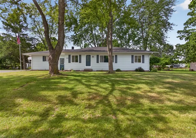 Homes for sale in Jackson, MI | 1653 Gary Paul Ln, Jackson, MI 49203 | MLS# 70534848