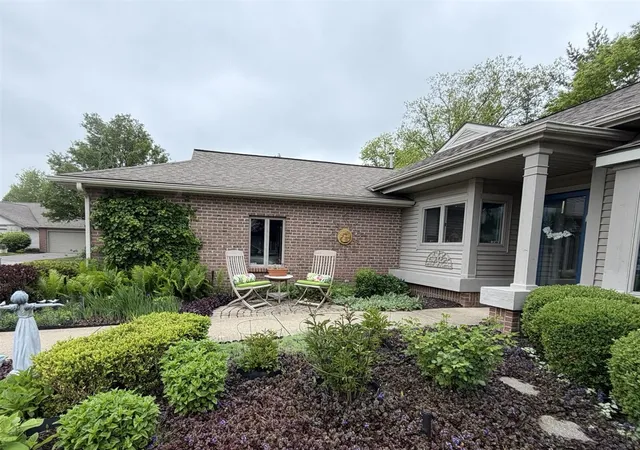 2nd image of 1910 Hidden Oak Ct, Grand Rapids, MI 49546 | MLS# 70534276