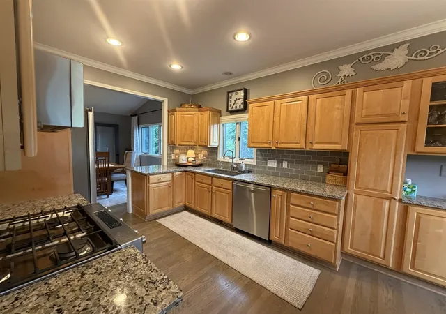 Listing Photo 4 - Condo for sale in building located at 1910 Hidden Oak Ct, Grand Rapids, MI 49546