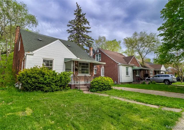 Photo 2 of Sale Pending at 20026 Goulburn St, Detroit, MI 48205 1008 | MLS# 60994401 | Listing updated on 2026-09-10