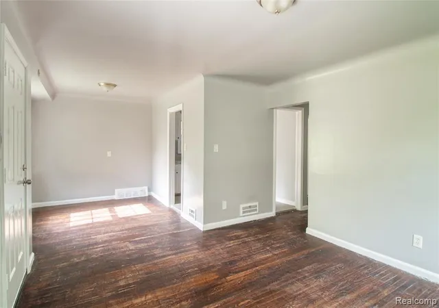 Photo 4 of Sale Pending at 20026 Goulburn St, Detroit, MI 48205 1008 | MLS# 60994401 | Listing updated on 2026-09-10