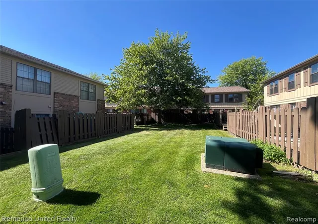 Photo 4 of Condo for sale at 31621 Green Meadow Ln, Warren, MI 48093 5590 | MLS# 61025576 | Listing updated on 2026-08-29
