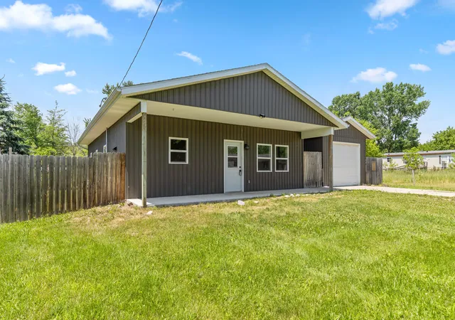 Homes for sale in Stanton, MI | 335 N 2nd St, Stanton, MI 48888 | MLS# 70544511