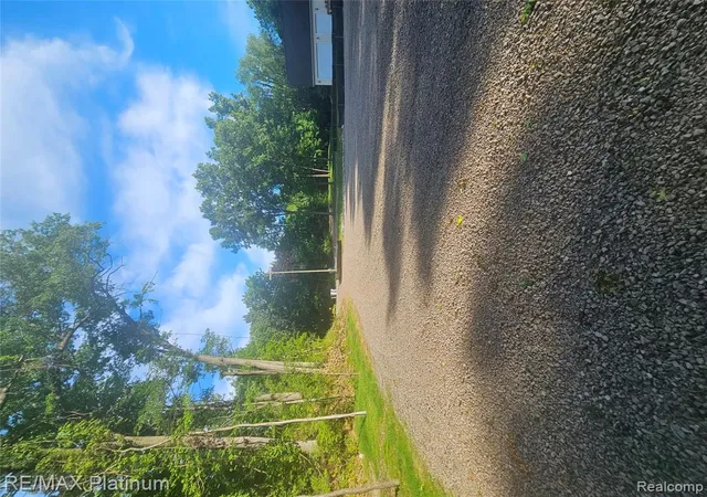Homes for sale in Brighton, MI | 4253 Link Dr, Brighton, MI 48114 | MLS# 60981056