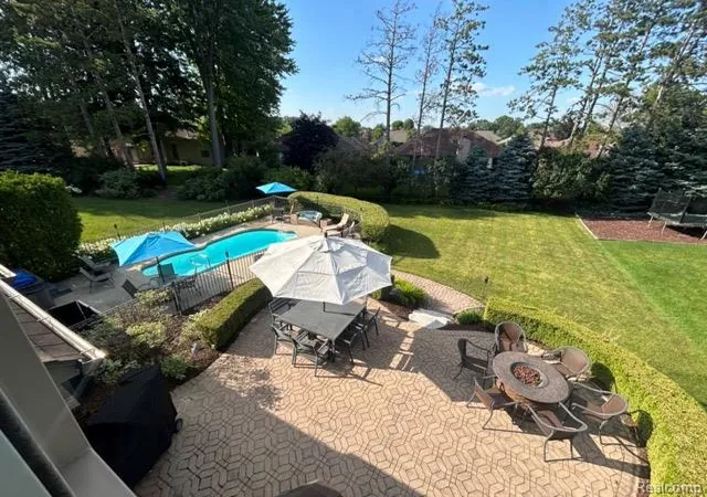Photo 4 of Single family home for sale at 18987 Pine Ln, Macomb, MI 48042 | MLS# 61015359 | Listing updated on 2026-09-03