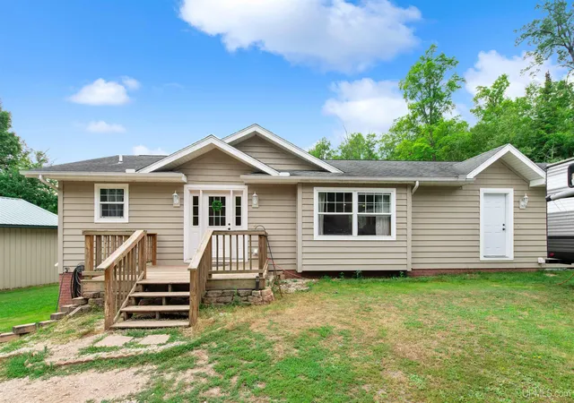 Photo 1 of Single family home for sale at W2049 Dufresne Rd, Foster City, MI 49834 | MLS# 50217185 | Listing updated on 2026-08-03