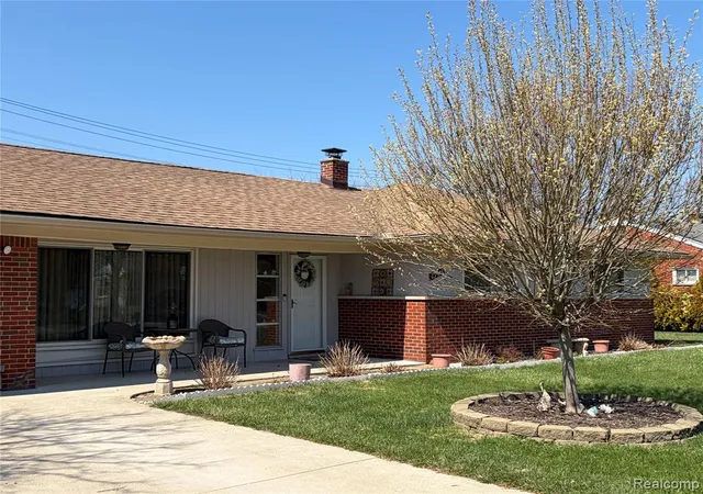 Homes for sale in Farmington Hills, MI | 29517 Eastfield St, Farmington Hills, MI 48334 2229 | MLS# 60981888