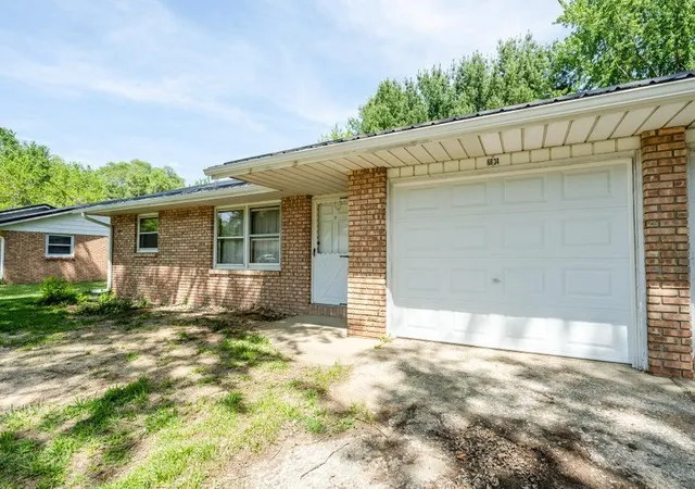 2nd image of 6830 E Napier Ave, Benton Harbor, MI 49022