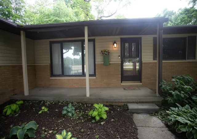 Photo 2 of Single Family Residence at 5481 Sheridan Ave, Durand, MI 48429 | MLS# 50209352 | | Sold on 2026-07-09
