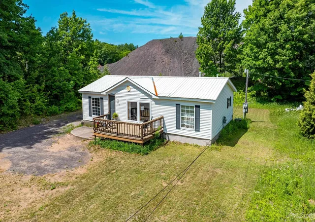 Homes for sale in Painesdale, MI | 15576 2nd St, Painesdale, MI 49955 | MLS# 50207832