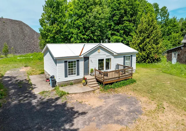 Homes for sale in Painesdale, MI | 15576 2nd St, Painesdale, MI 49955 | MLS# 50207832