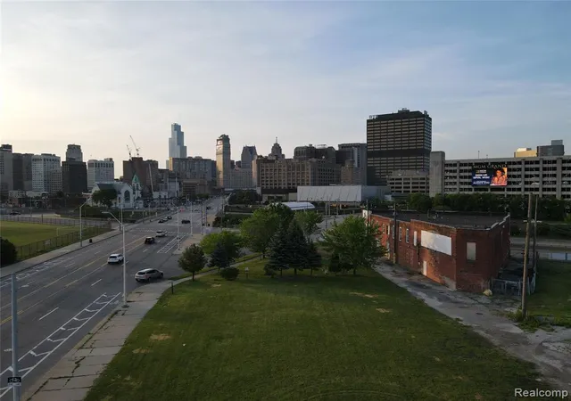 3rd image of 2449 Grand River Ave, Detroit, MI 48201 | MLS# 60404980