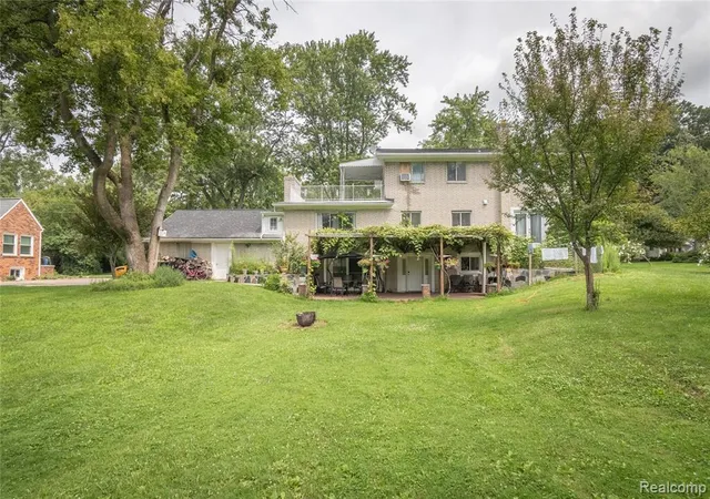 2nd image of 30853 Rockdale Ave, Farmington, MI 48336 | MLS# 60924240