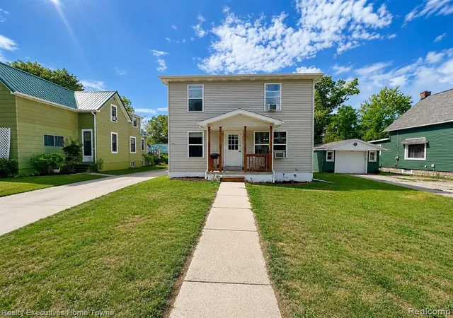 Homes for sale in Port Huron, MI | 2914 South Blvd, Port Huron, MI 48060 | MLS# 61003092