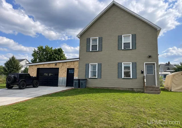 Photo 1 of Single family home for sale at 329 Cedar St, Ishpeming, MI 49849 | MLS# 50219841 | Listing updated on 2026-09-04