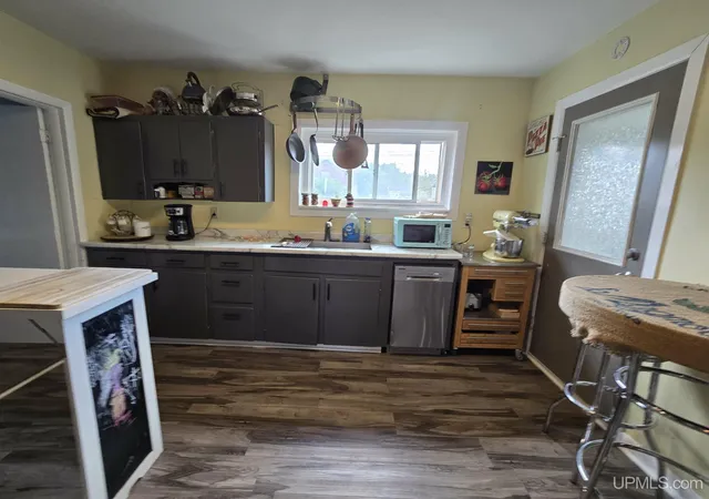 Photo 3 of Single family home for sale at 329 Cedar St, Ishpeming, MI 49849 | MLS# 50219841 | Listing updated on 2026-09-29