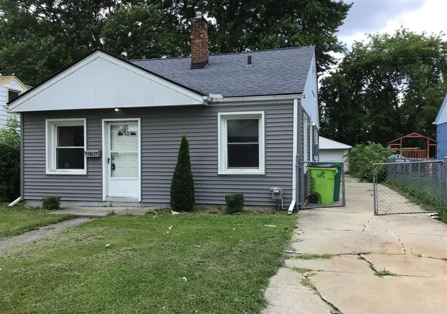 Homes for sale in Eastpointe, MI | 22765 Rosalind Ave, Eastpointe, MI 48021 | MLS# 70441236