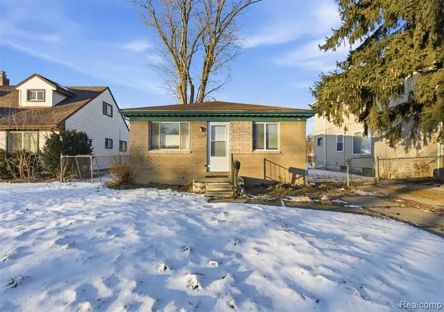 Photo 1 of Sale Pending at 14731 Stephens Dr, Eastpointe, MI 48021 3520 | MLS# 60978174 | Listing updated on 2026-09-14
