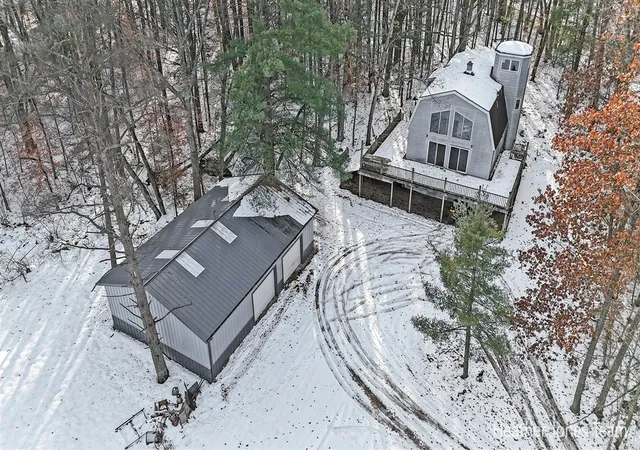 1st image of 10136 Connelley Ave, Greenville, MI 48838 | MLS# 70509509