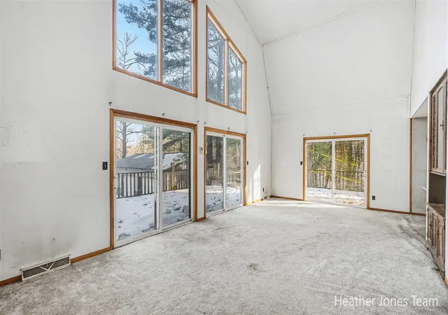 Photo 3 of Sale Pending at 10136 Connelley Ave, Greenville, MI 48838 | MLS# 70509509 | Listing updated on 2026-01-17