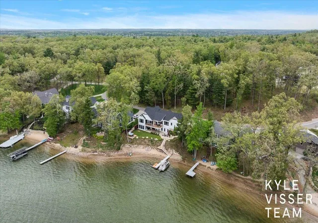 3rd image of 5109 E Manitou Wy, Newaygo, MI 49337 | MLS# 70533595