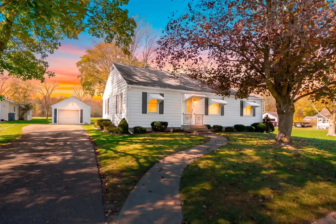 Photo 1 of Sale Pending at 516 N Van Buren St, Bloomingdale, MI 49026 | MLS# 70566417 | Listing updated on 2026-10-28