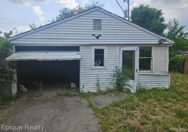2nd image of 6137 Radnor St, Detroit, MI 48224 1365 | MLS# 60984213