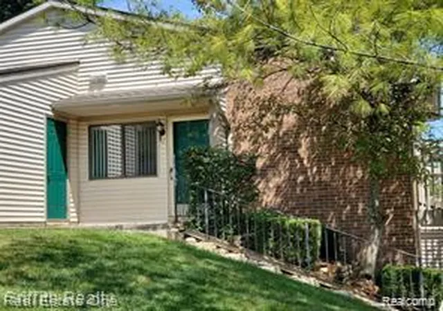 Homes for sale in Brighton, MI | 403 Water Tower Cir #92, Brighton, MI 48116 | MLS# 60989797
