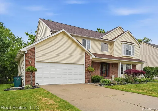 3rd image of 6729 Eckerman Dr, Troy, MI 48085 | MLS# 61003312