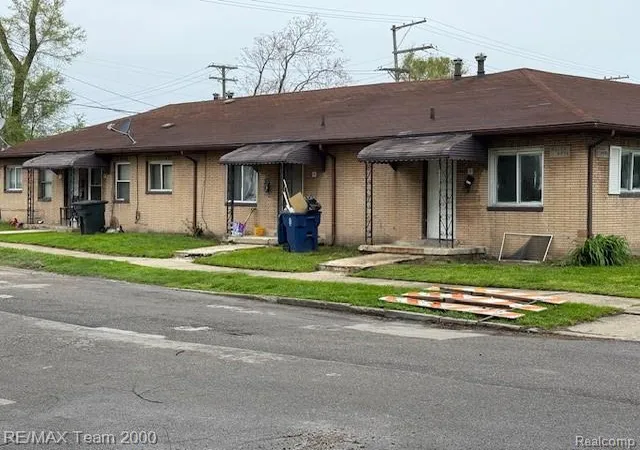 Homes for sale in River Rouge, MI | 248 Richter St, River Rouge, MI 48218 | MLS# 60988186