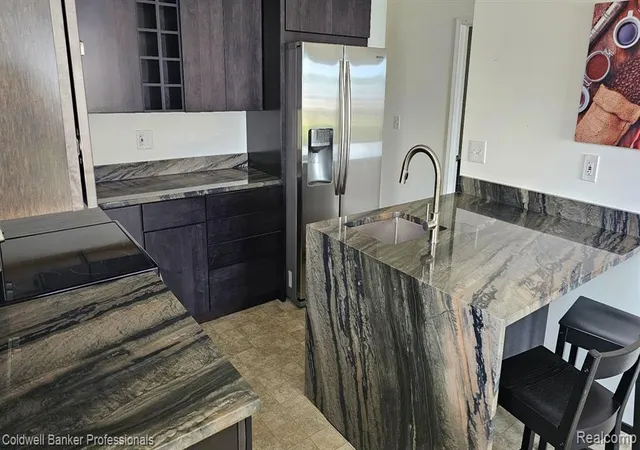 Photo 2 of Sale Pending at 1647 Cass Lake Rd, Keego Harbor, MI 48320 1088 | MLS# 61009546 | Listing updated on 2026-08-31