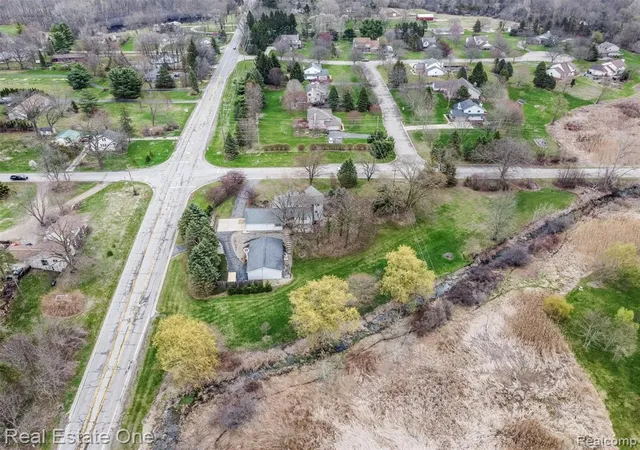 Homes for sale in South Lyon, MI | 11030 Marshall Rd, South Lyon, MI 48178 | MLS# 60984000