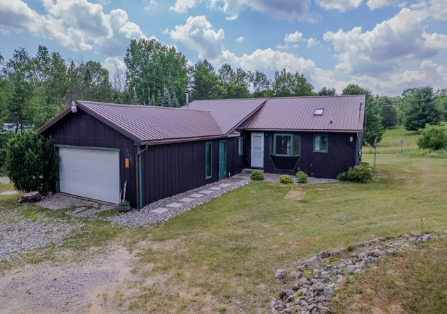 Homes for sale in Gladwin, MI | 5301 Chappel Dam Rd, Gladwin, MI 48624 | MLS# 50214188