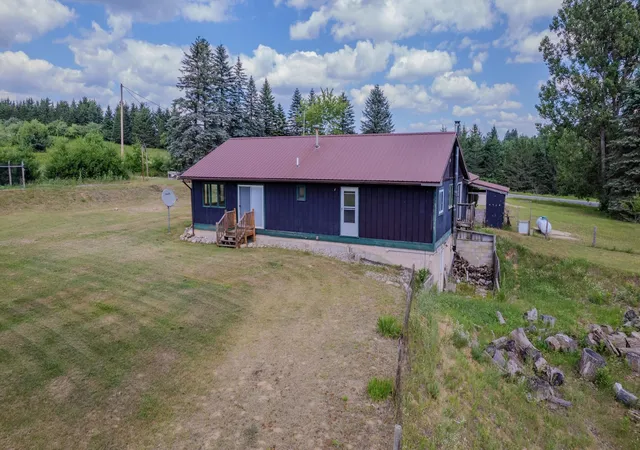 Homes for sale in Gladwin, MI | 5301 Chappel Dam Rd, Gladwin, MI 48624 | MLS# 50214188