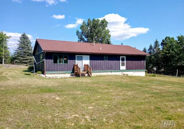 Homes for sale in Gladwin, MI | 5301 Chappel Dam Rd, Gladwin, MI 48624 | MLS# 50214188