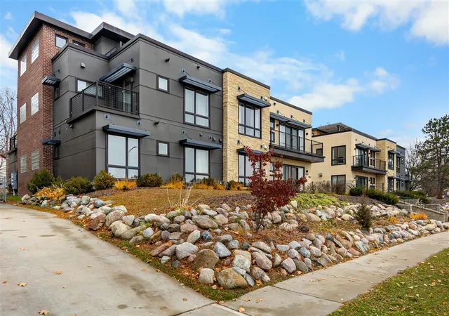 Homes for sale in Ann Arbor, MI | 450 462 W Stadium Blvd, Ann Arbor, MI 48103 | MLS# 70516532