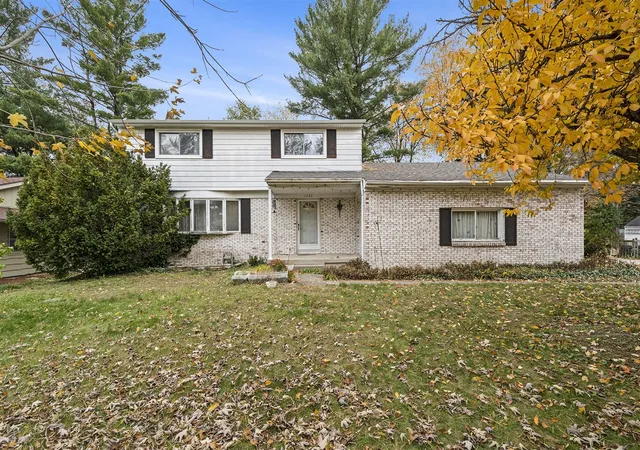 2nd image of 1423 Mapleview St, Grand Rapids, MI 49508 | MLS# 70505406