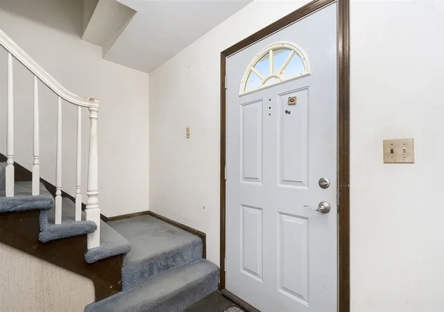 3rd image of 1423 Mapleview St, Grand Rapids, MI 49508 | MLS# 70505406