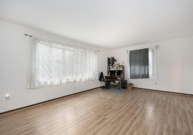 4th image of 1423 Mapleview St, Grand Rapids, MI 49508 | MLS# 70505406