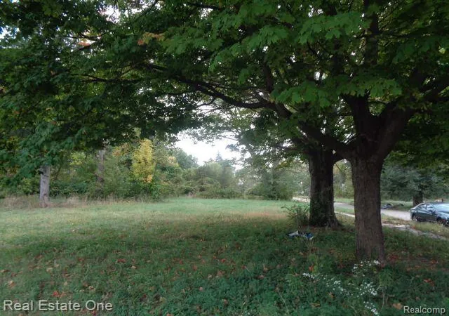 3rd image of 12936 Fielding St, Detroit, MI 48223 | MLS# 60348881