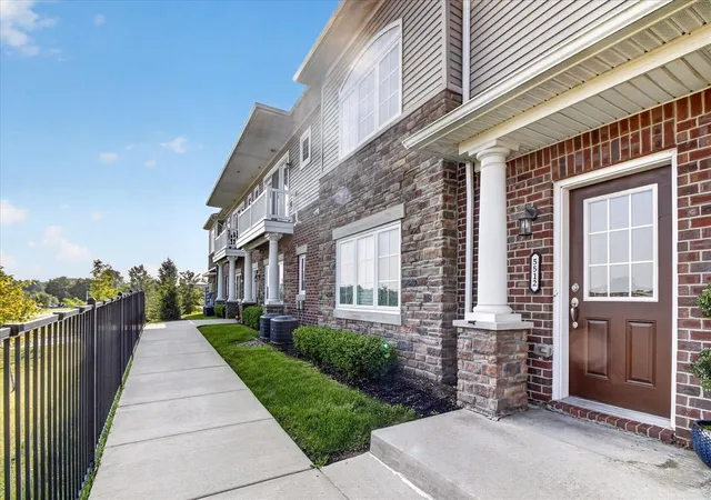 Photo 1 of Condo for sale at 5512 Arbor Chase Dr, Ann Arbor, MI 48103 | MLS# 70554248 | Listing updated on 2026-09-08