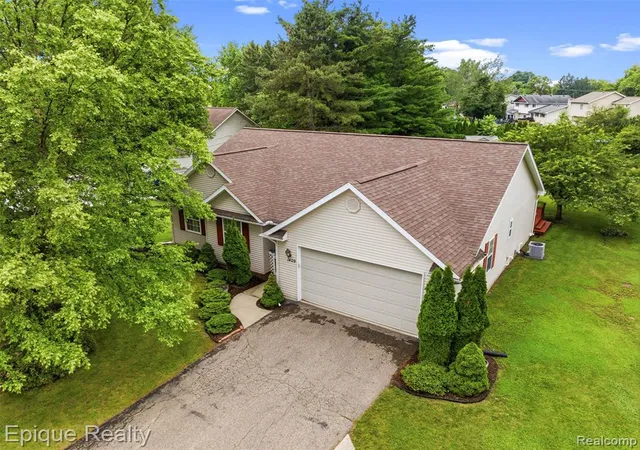 Homes for sale in Linden, MI | 1409 Meadow Green Ln, Linden, MI 48451 | MLS# 61006454