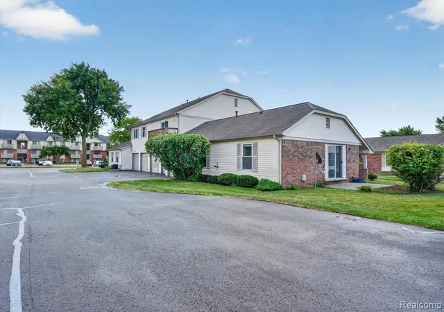 Photo 24 of Condo for sale at 12000 Juniper Wy #16, Grand Blanc, MI 48439 1714 | MLS# 61025747 | Listing updated on 2026-08-30
