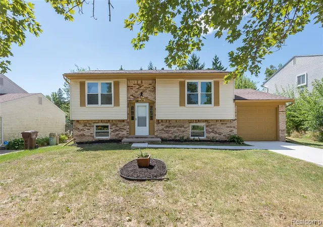 Photo 1 of Single family home for sale at 1186 Stamford Rd, Ypsilanti, MI 48198 3268 | MLS# 61025054 | Listing updated on 2026-09-03