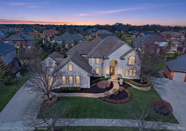 Homes for sale in Shelby Township, MI | 7219 Vista Dr, Shelby Township, MI 48316 | MLS# 61005149