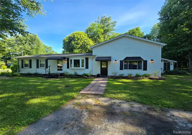 Homes for sale in Kimball, MI | 1559 Sturdevant Rd, Kimball, MI 48074 | MLS# 61005836