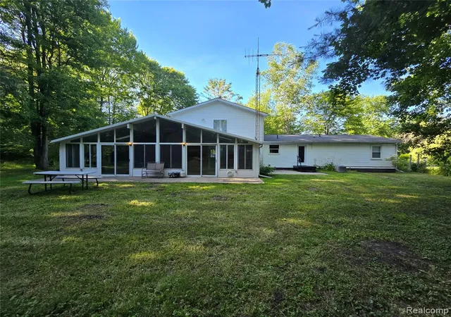 Homes for sale in Kimball, MI | 1559 Sturdevant Rd, Kimball, MI 48074 | MLS# 61005836