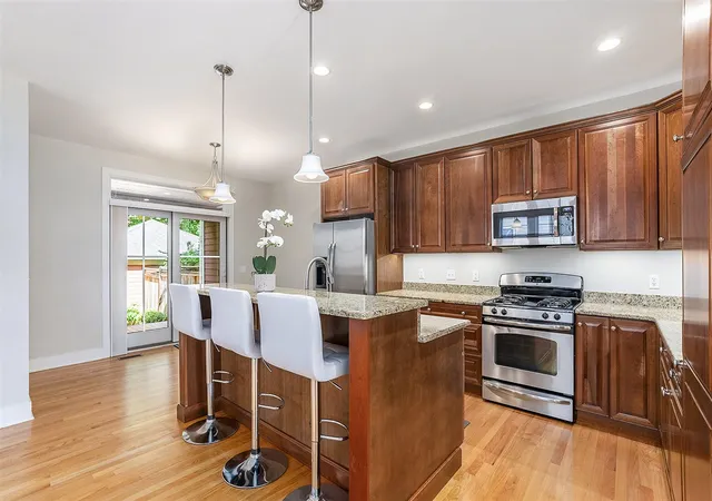 Homes for sale in Ann Arbor, MI | 1010 Baldwin Ave, Ann Arbor, MI 48104 | MLS# 70539550